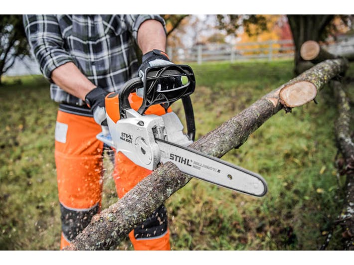 Stihl battery chainsaw store msa 200 price